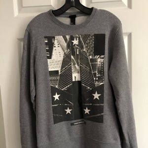 Grey graphic sweatshirt